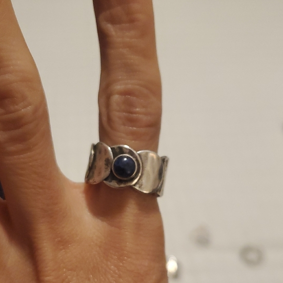 Artisan Silver Ring with Lapis Stone - Picture 8 of 9